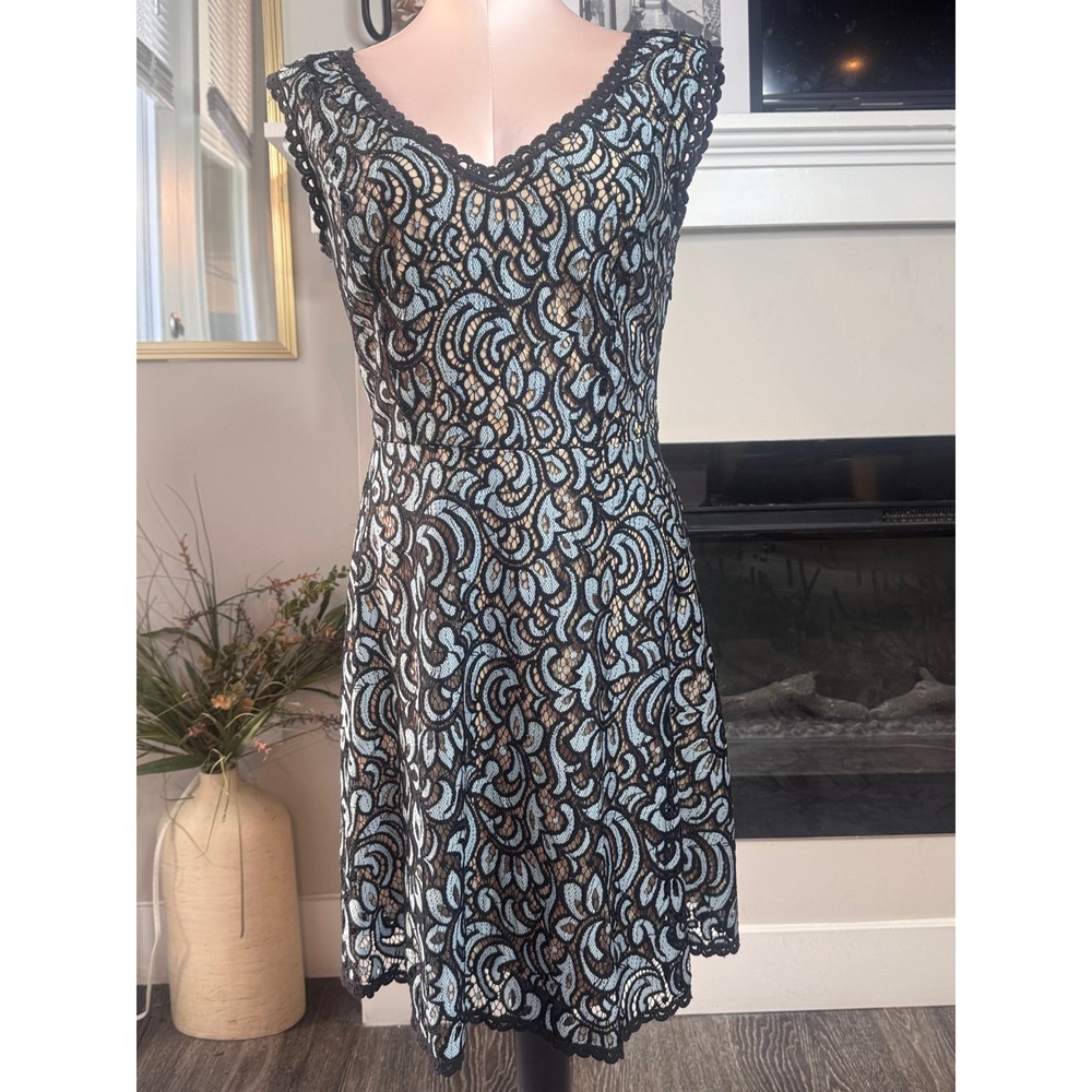 Altard State Lace Overlay V Neck Sleeveless Fit Flare Dress Women's Size S